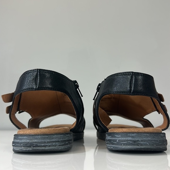 Salvia Edy Full Grain Sheepskin Sandal Size 39/9 - Picture 6 of 15